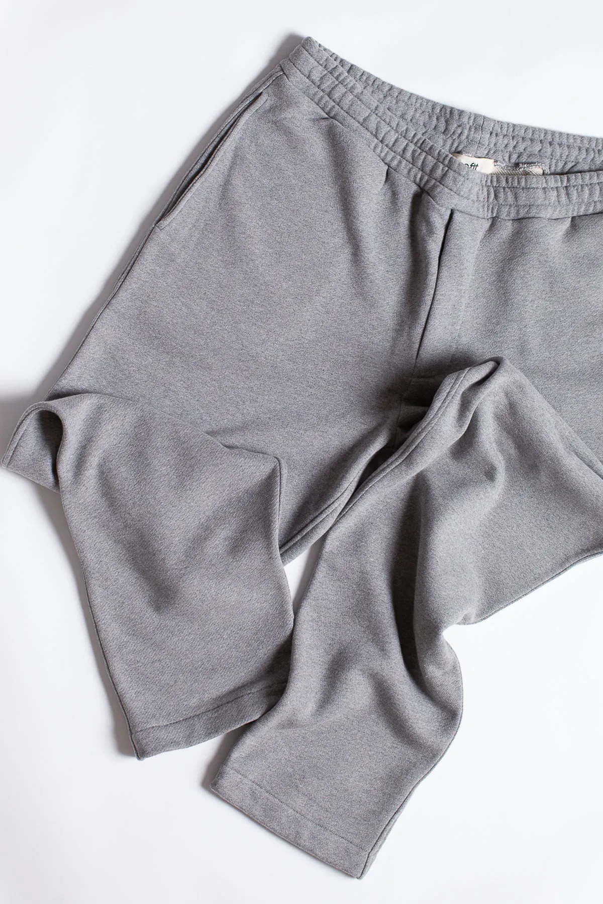 08 / Tracksuit Trousers Grey