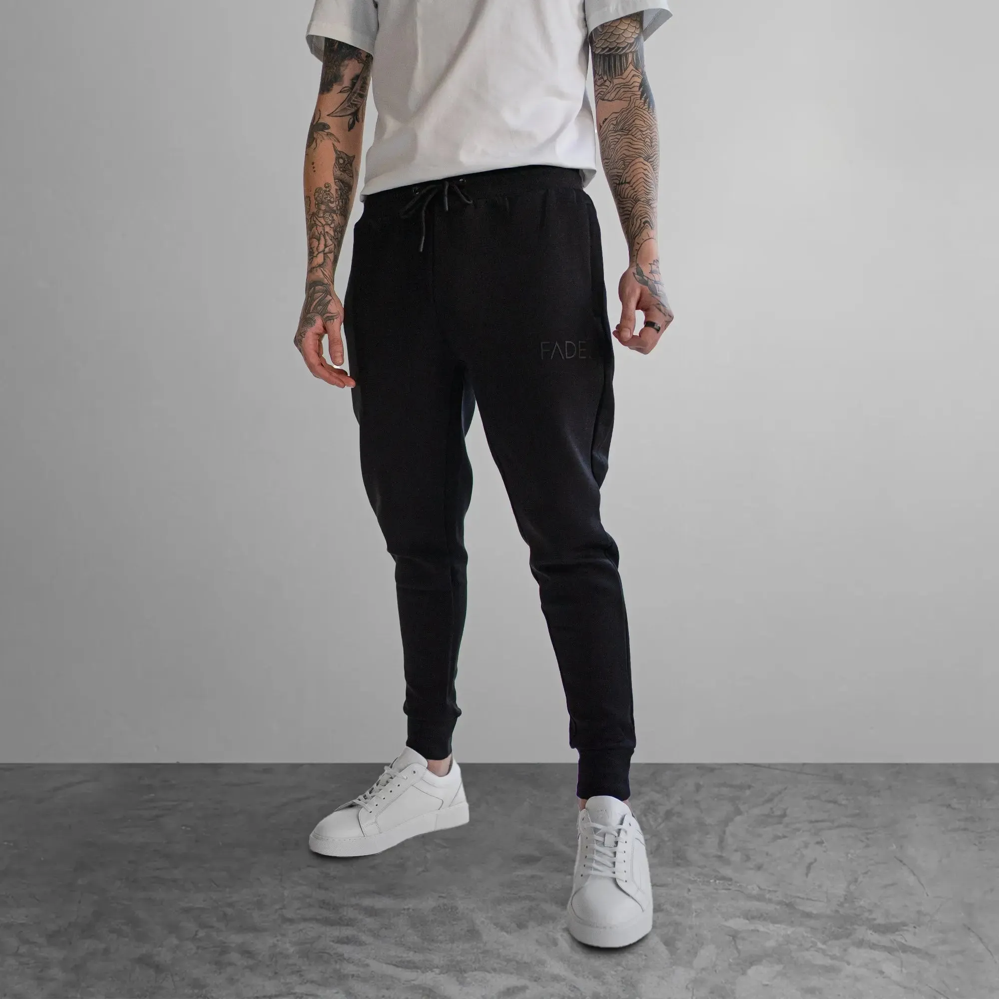 Essential Sweatpants Black