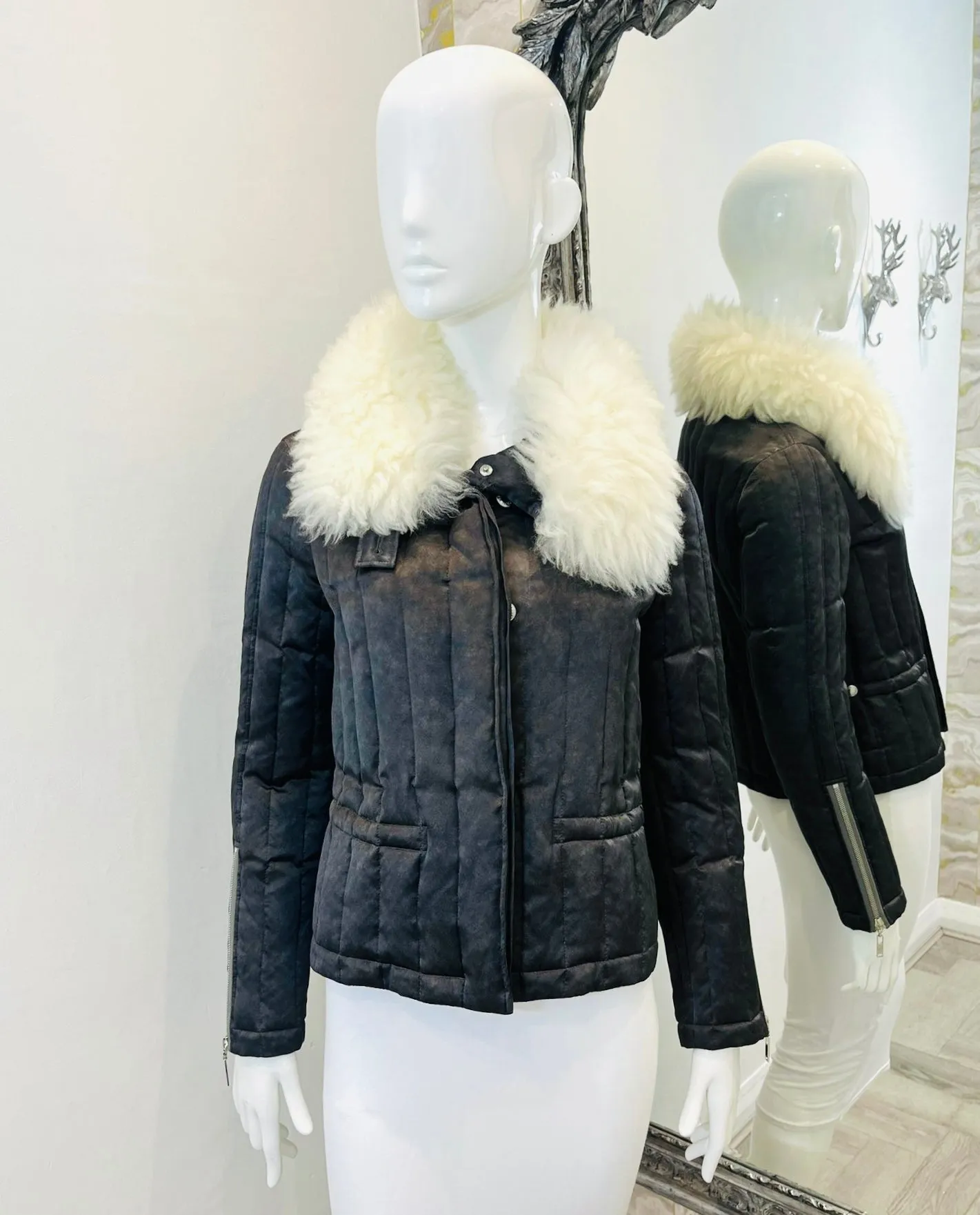 Louis Vuitton Silk, Shearling & Down Jacket. Size 34FR