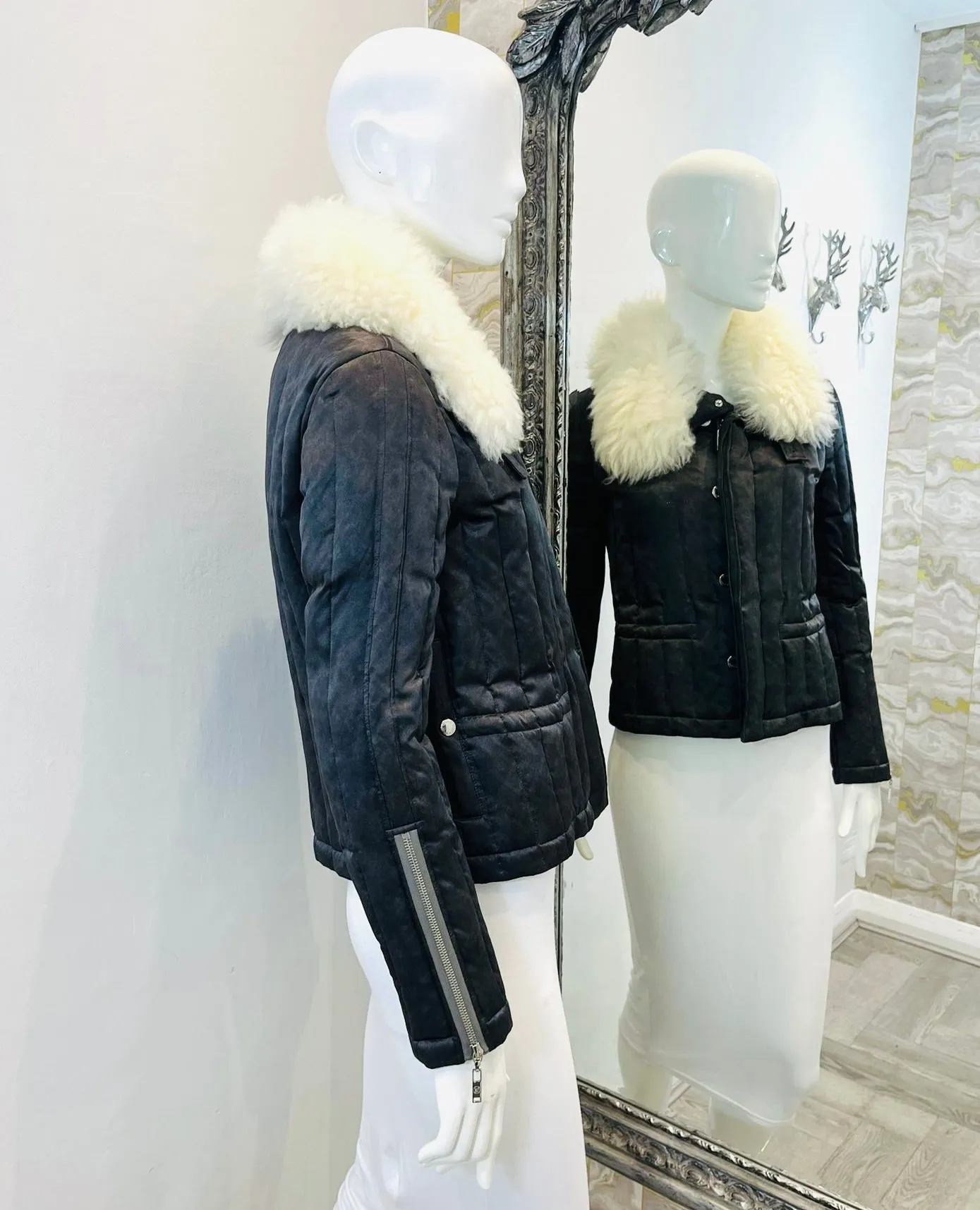 Louis Vuitton Silk, Shearling & Down Jacket. Size 34FR