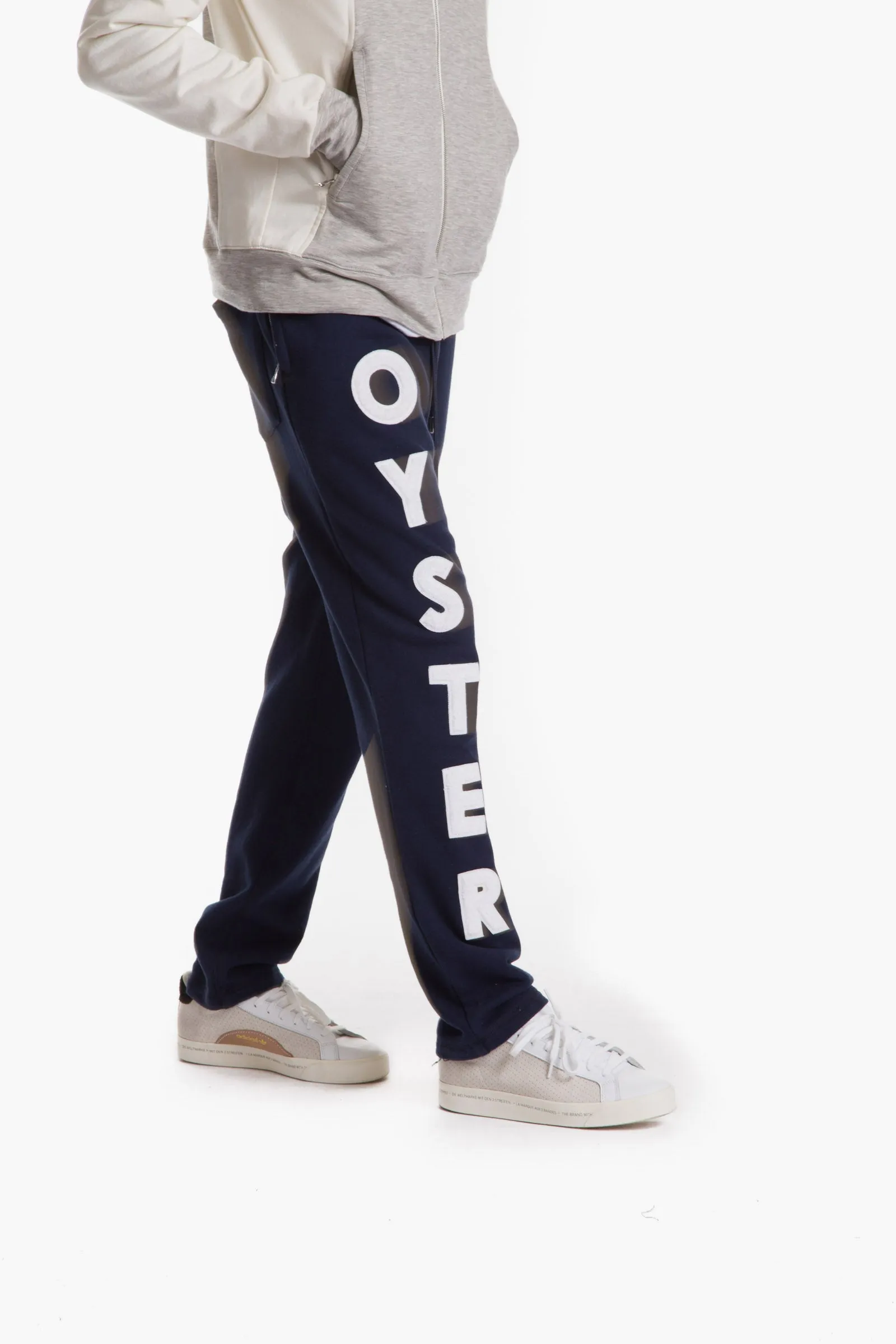 Oyster logo chenille sweatpants (Navy)