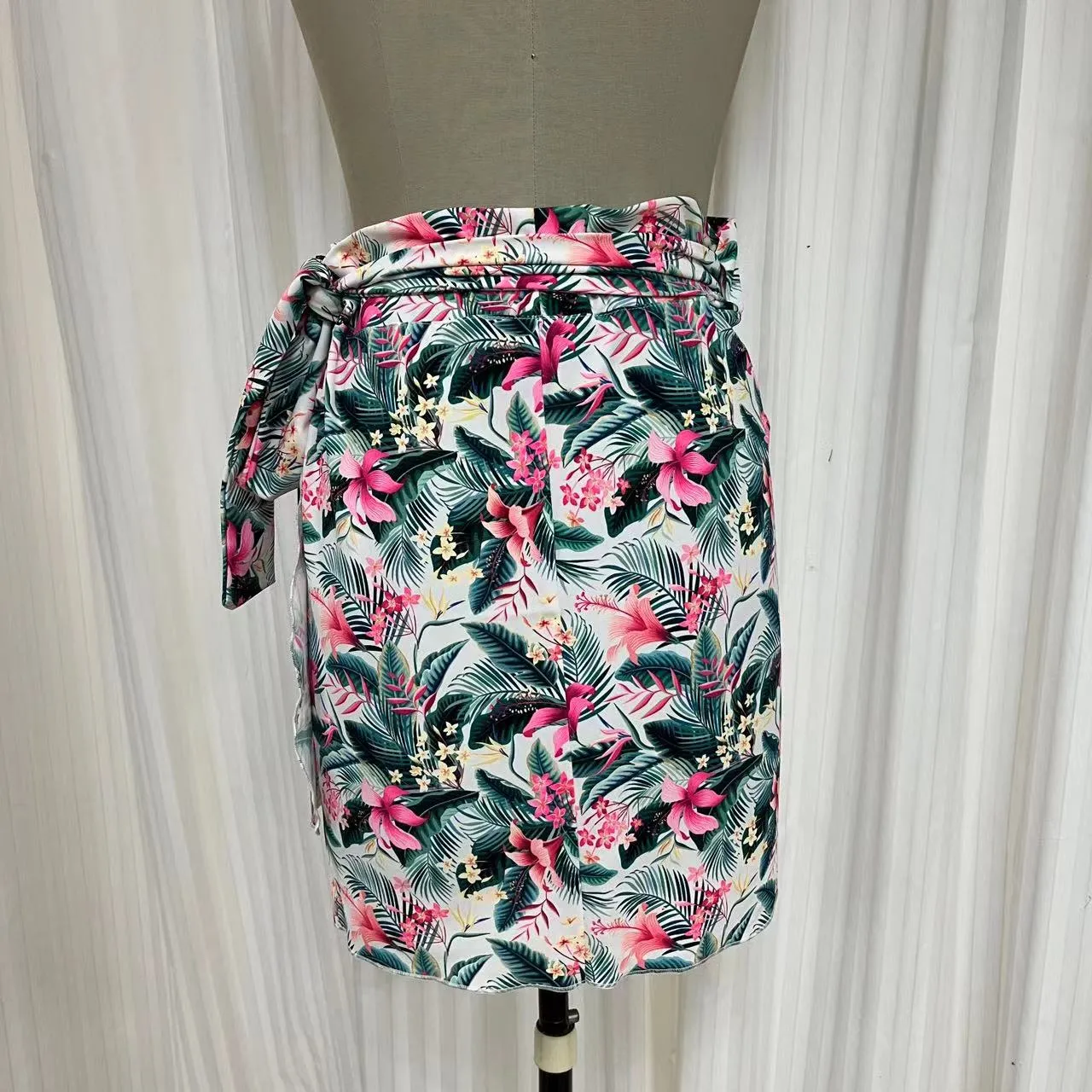 Skirt P2101s Whleaves - SWIMWEAR OR RUNNING SKIRT 45cm