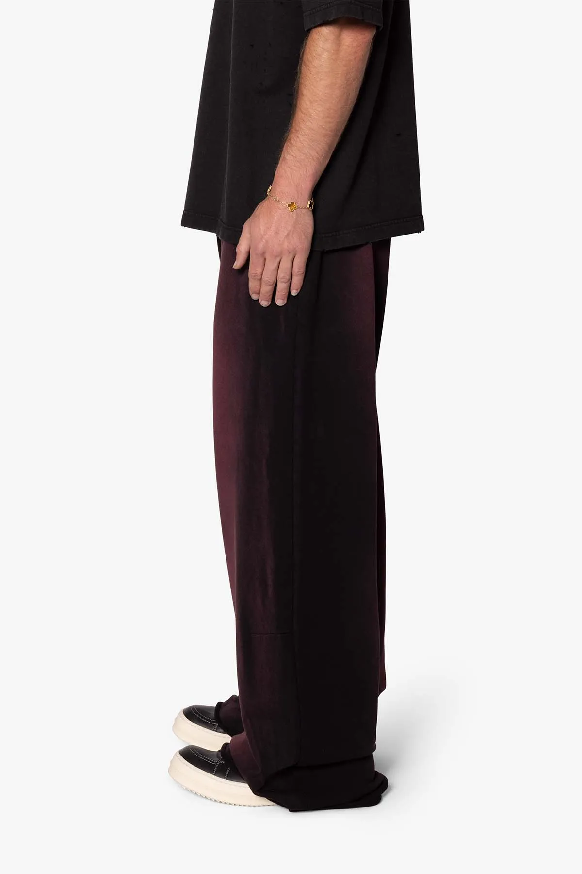 Sprayed Ultra Baggy Sweatpants - Plum