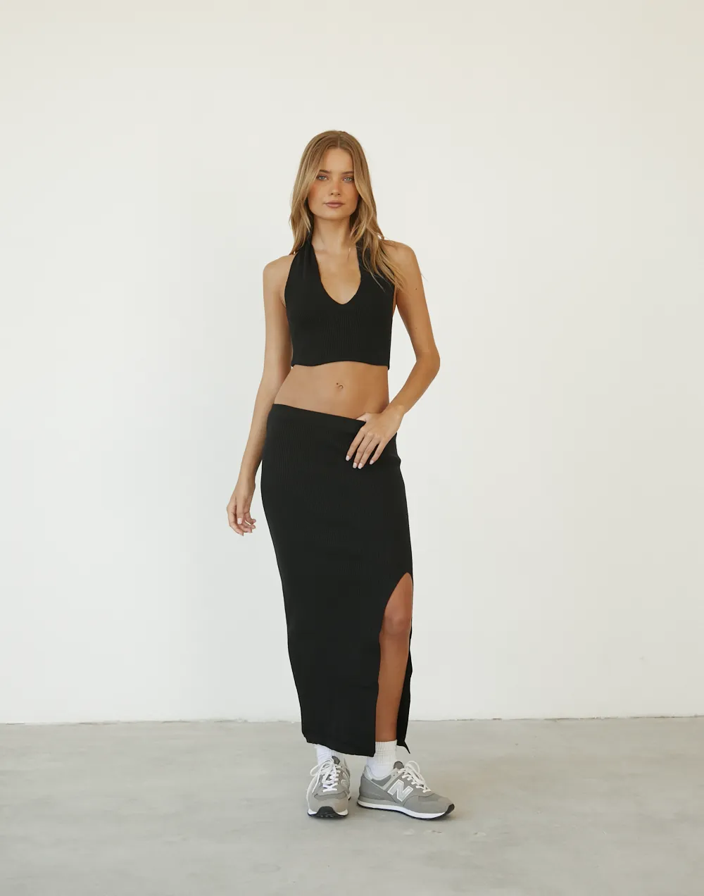 Tienna Maxi Skirt (Black)