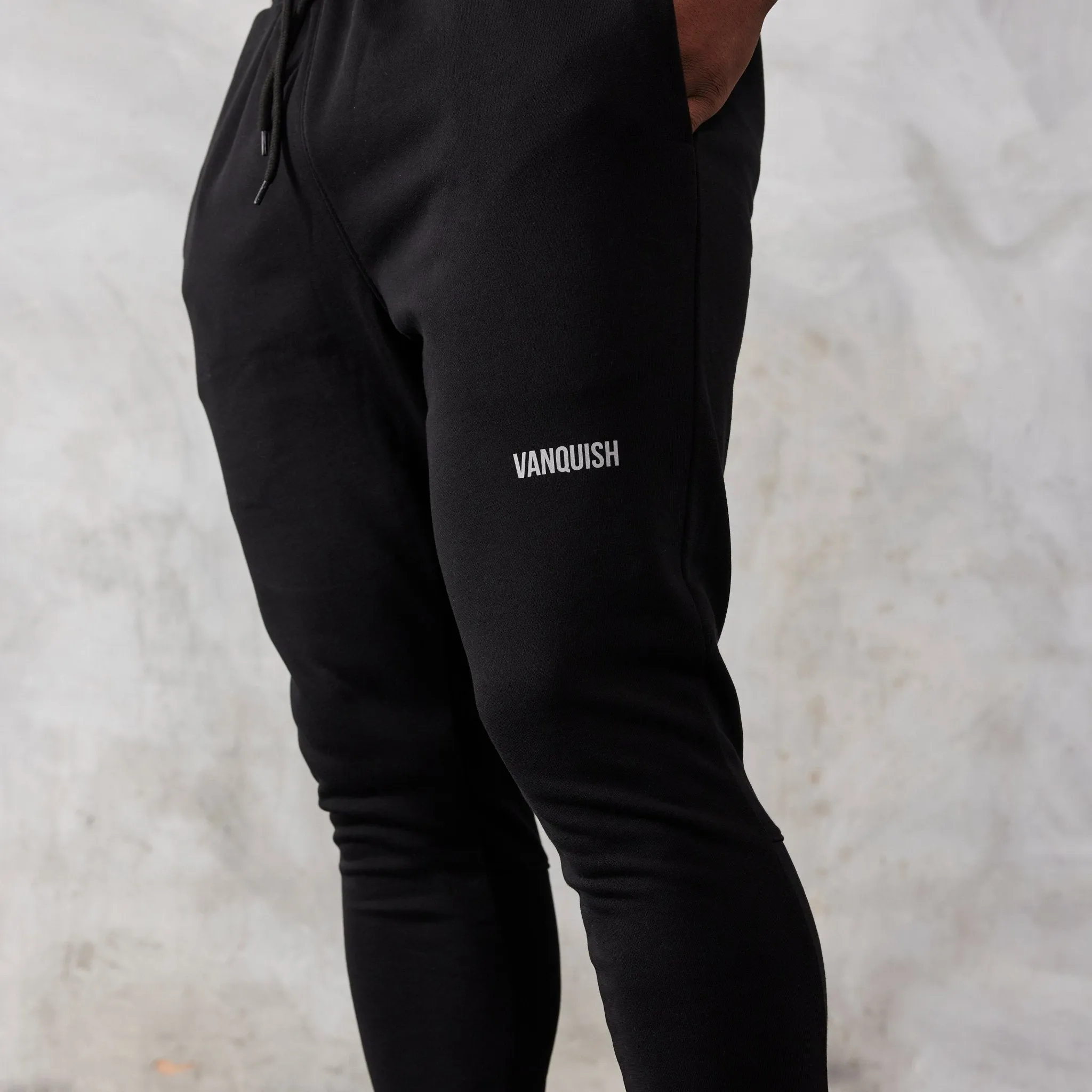 Vanquish Essential Black Tapered Fit Sweatpants