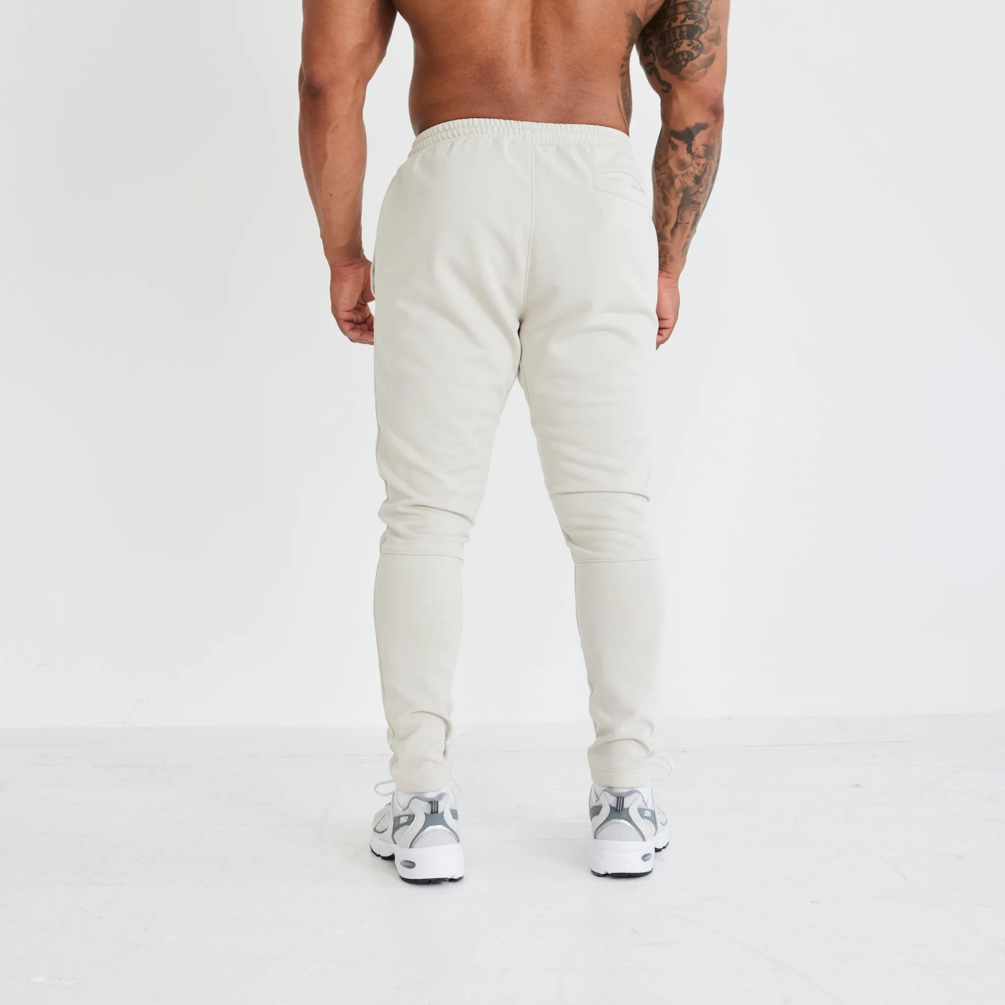 Vanquish Essential Stone Tapered Fit Sweatpants