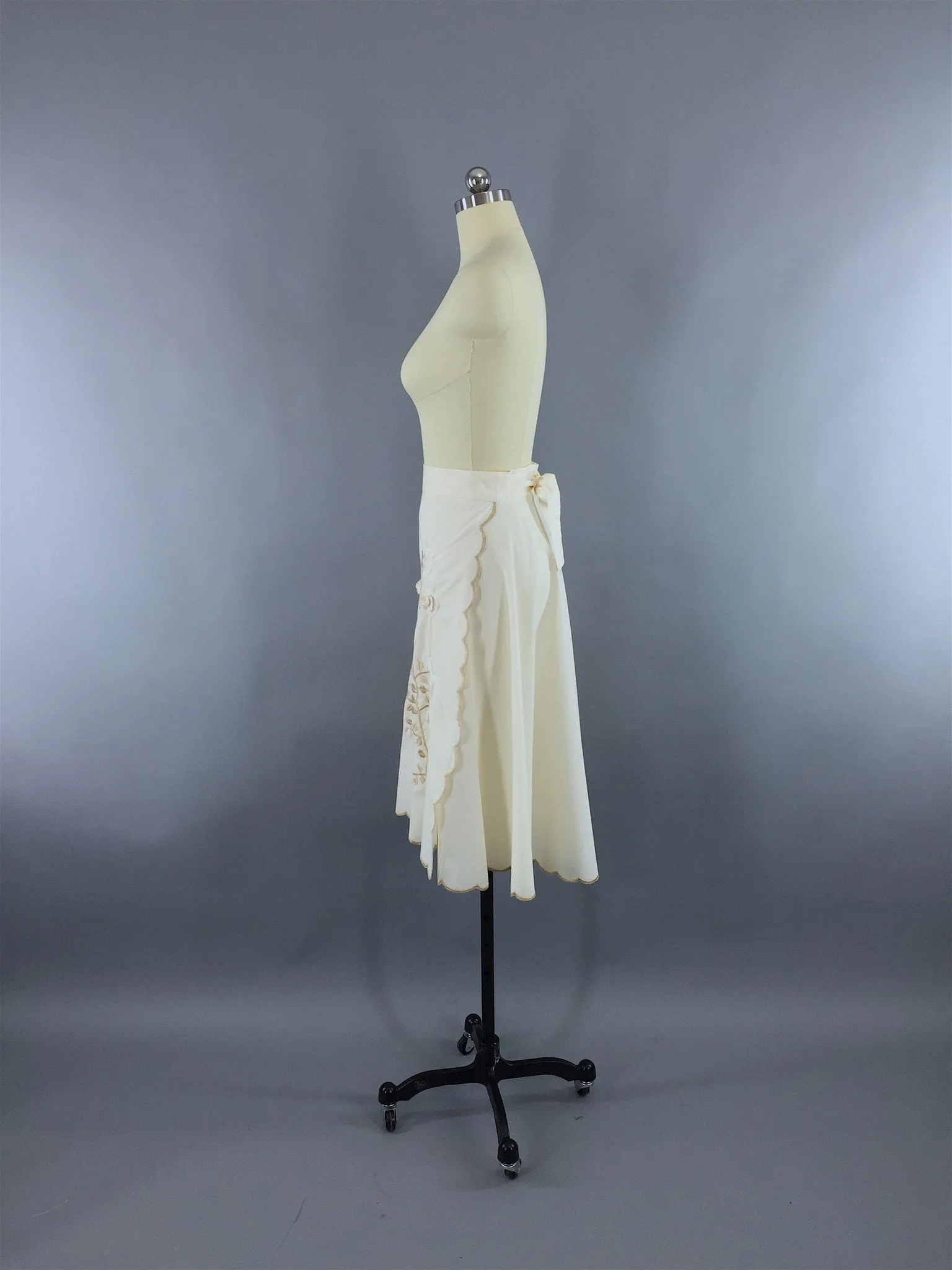 Vintage 1970s Wrap Circle Skirt with Ivory Floral Embroidery